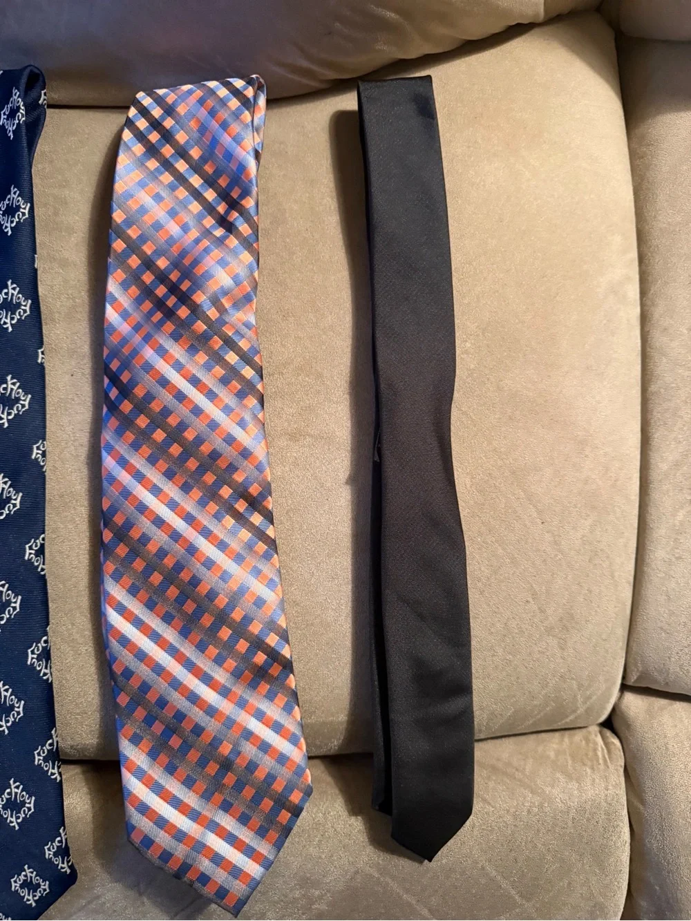 Bundle of 8 mens ties